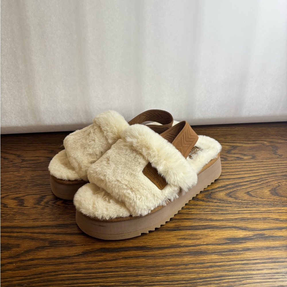 UGG Cream and Brown Cozy Slippers